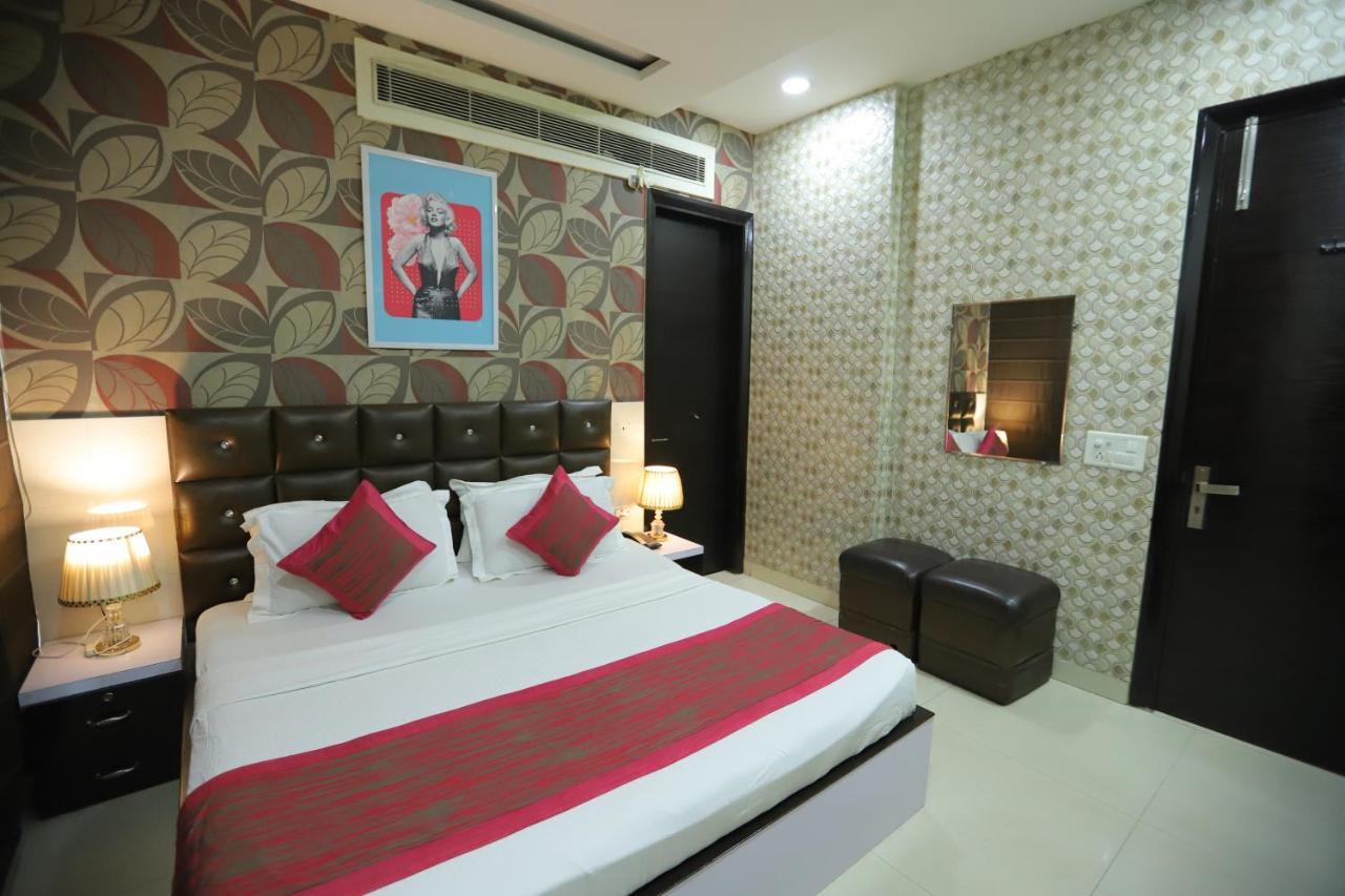 Hotel Vivah Residency Couple Friendly Pashim Vihar New Delhi Exterior photo